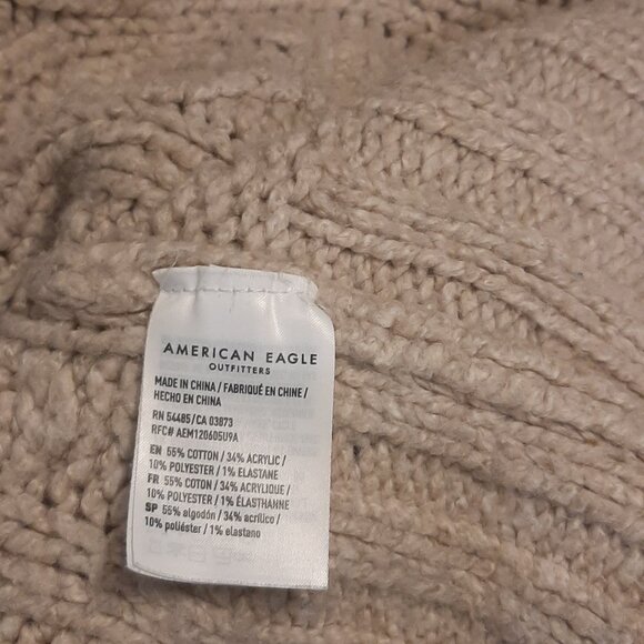 American Eagle Cable Knit Sweater Size M - Picture 6 of 7